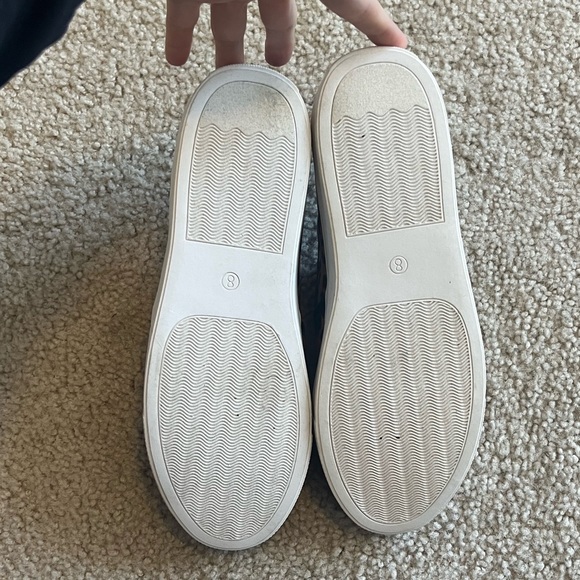 J Slides Womens Flat Heel Slip On Sneaker Cushioned Multicolor Leopard Print 8M - Picture 4 of 4